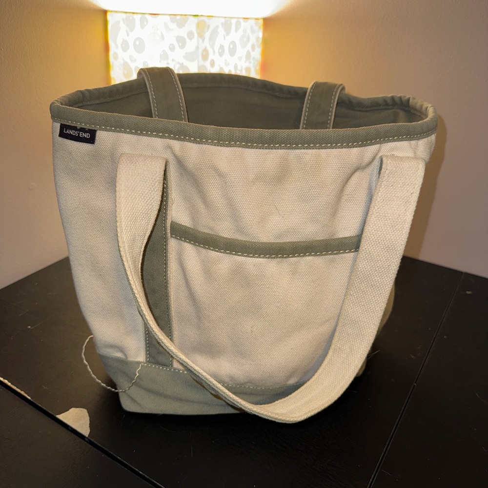 Vintage Lands’ End beach bag